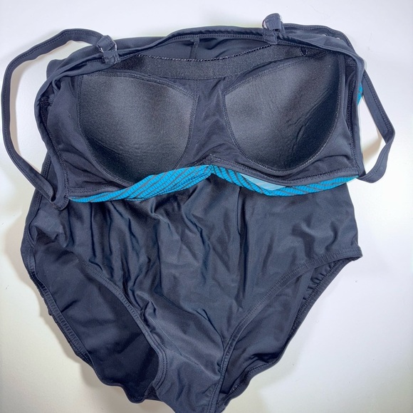 Simon Chang Black and Blue bathing suit - Picture 3 of 3